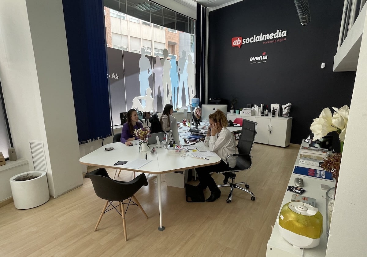 AB Social Media logo